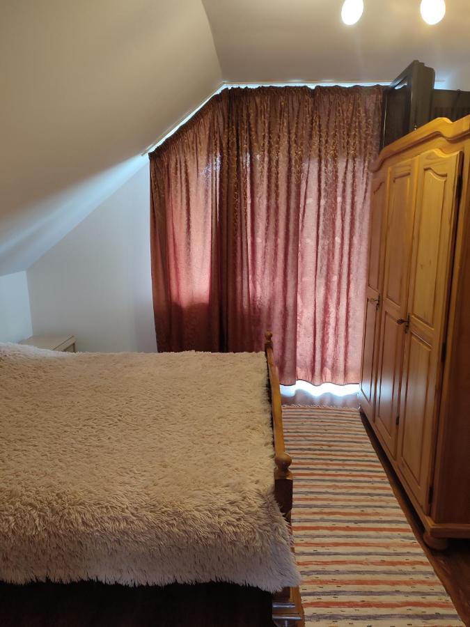 Casa Irilen Hotell Mînăstirea Humorului Exteriör bild