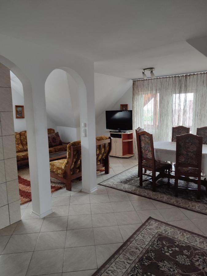 Casa Irilen Hotell Mînăstirea Humorului Exteriör bild