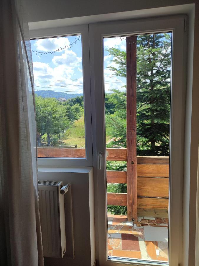 Casa Irilen Hotell Mînăstirea Humorului Exteriör bild